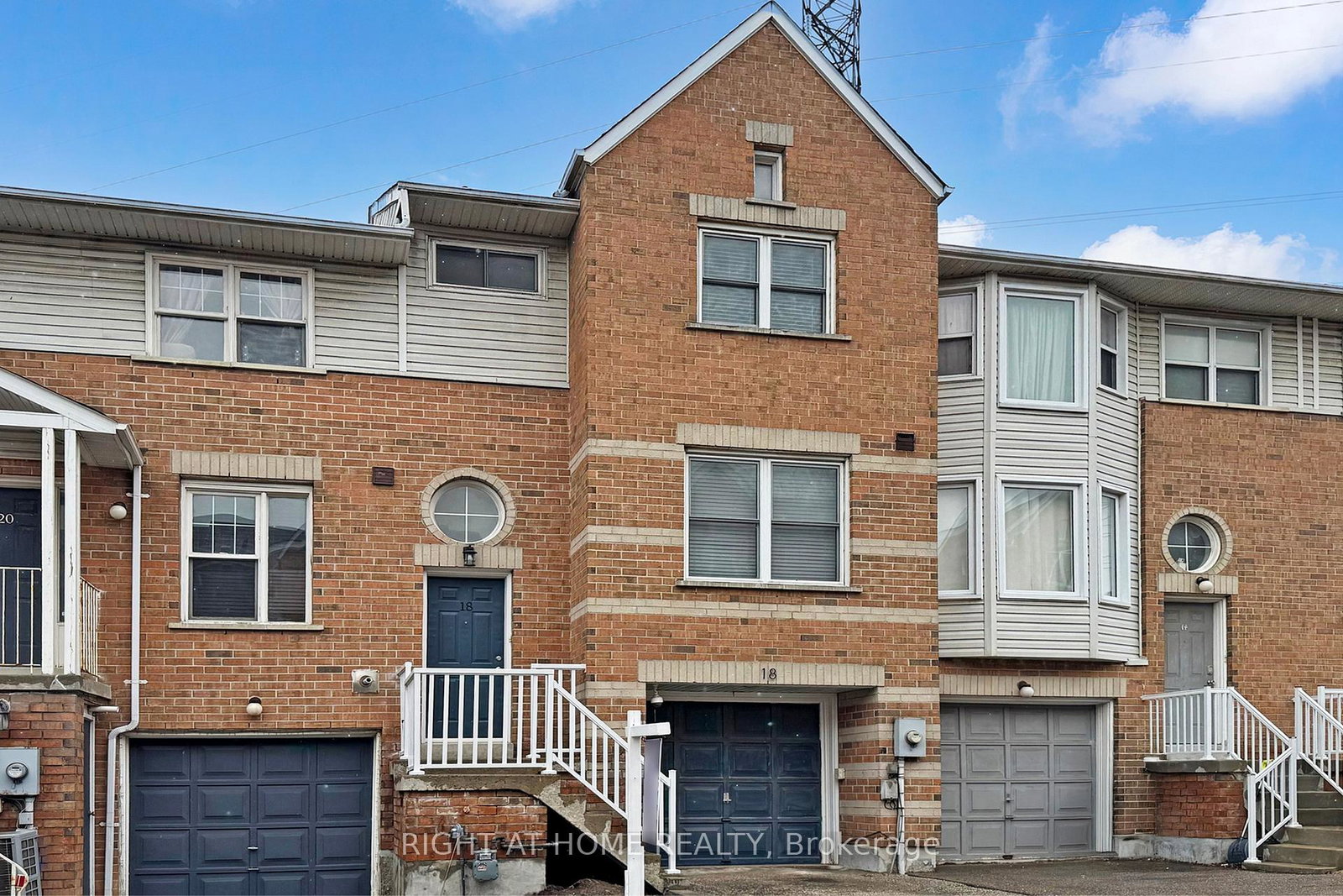 18-brandy-lane-way-n-newmarket-ontario-n12932888