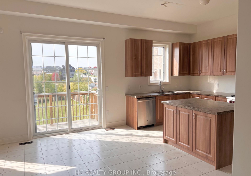 8-crane-street-aurora-ontario-n12933560