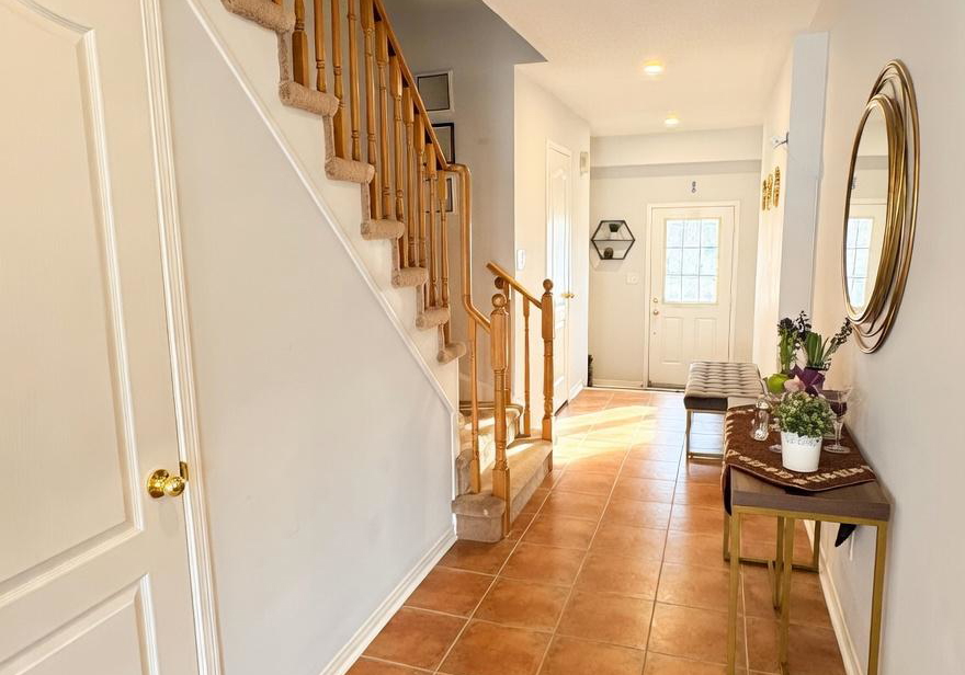 79-hartford-crescent-newmarket-ontario-n12933582