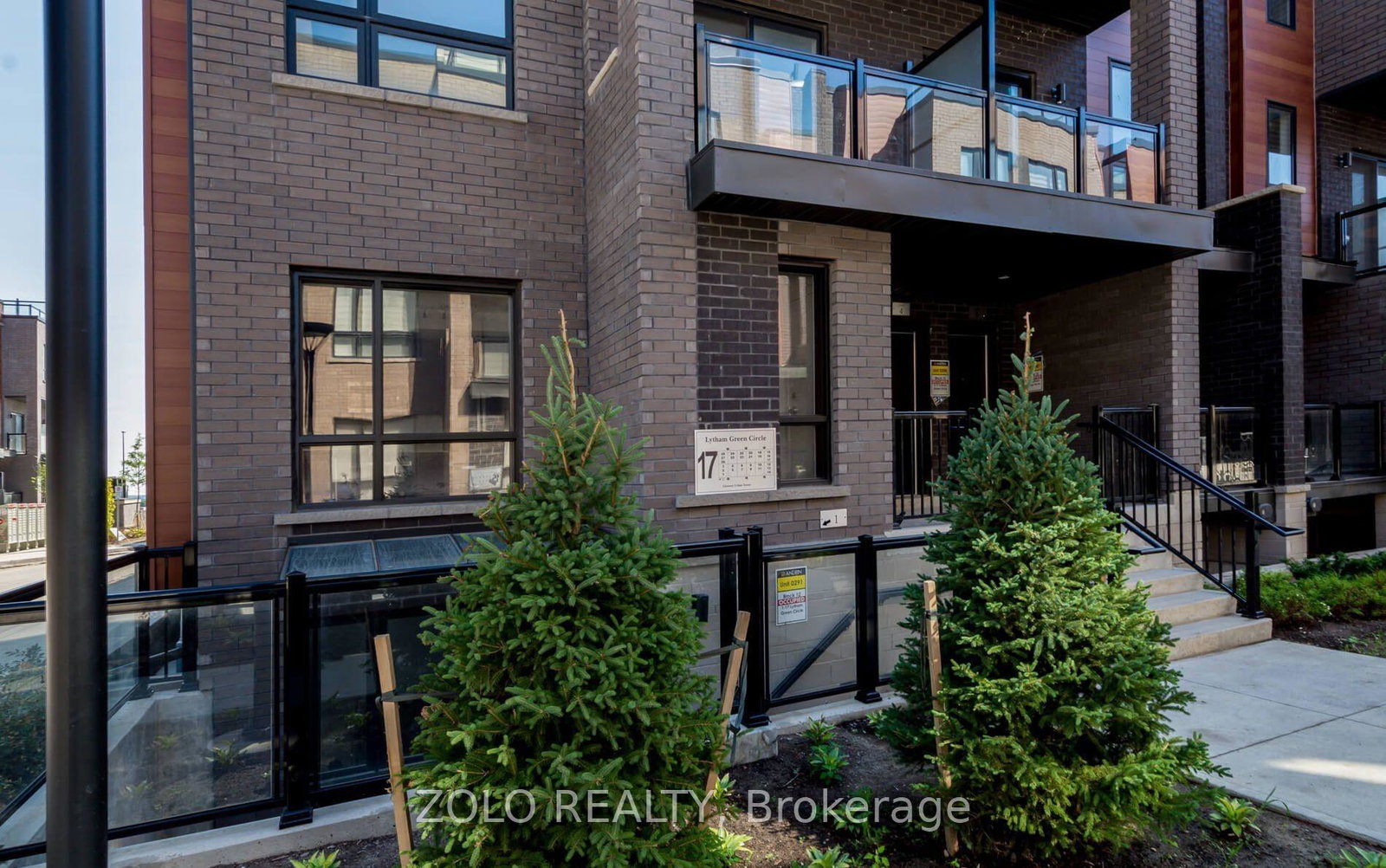 17-lytham-green-circle-newmarket-ontario-n12933760