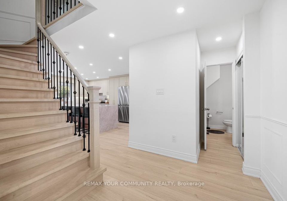 34-park-lane-circle-richmond-hill-ontario-n12934052