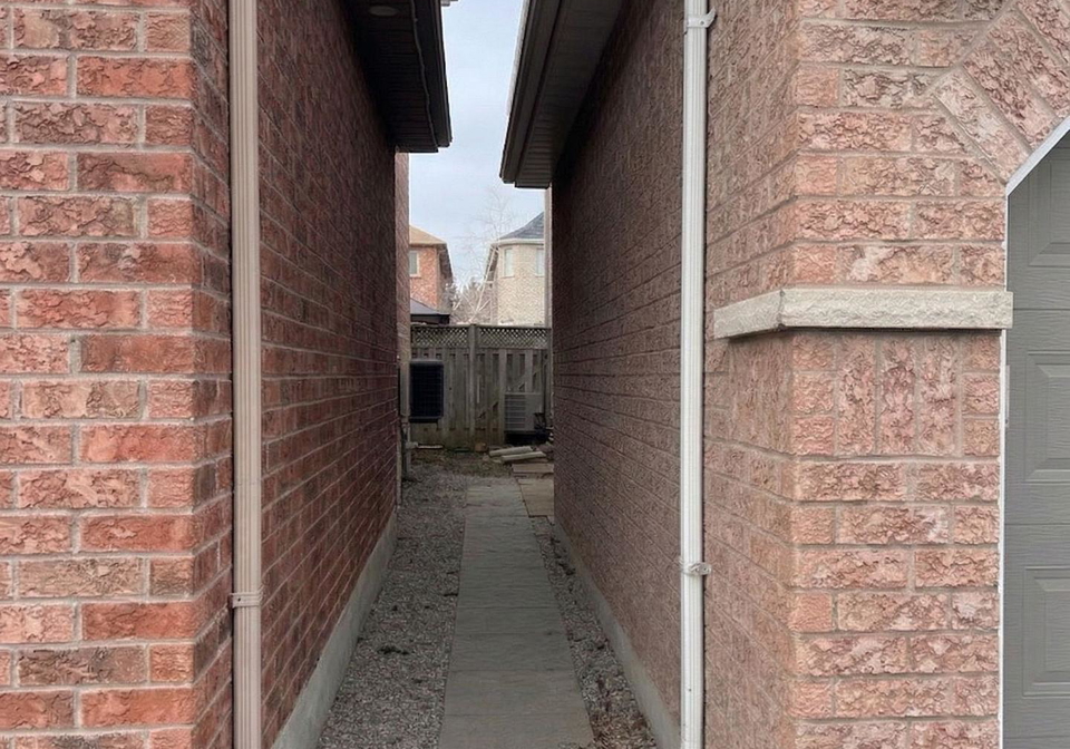 287-mcbride-crescent-newmarket-ontario-n12936070
