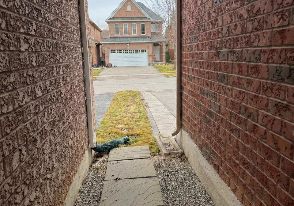 287-mcbride-crescent-newmarket-ontario-n12936070