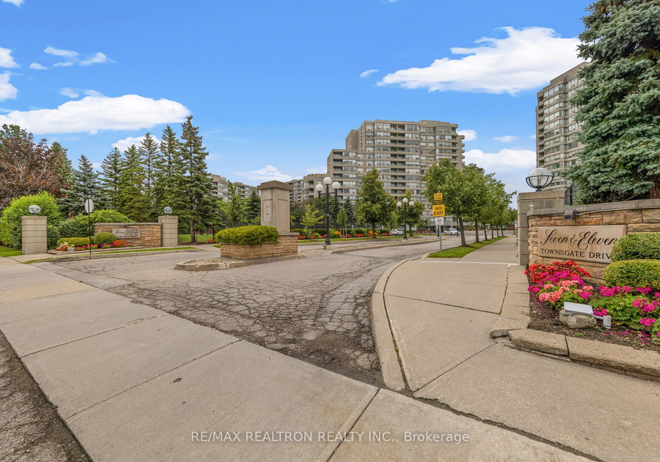 11-townsgate-drive-vaughan-ontario-n12936192