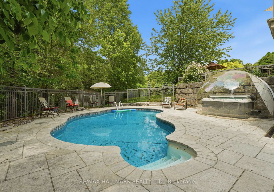 206-churchill-avenue-king-ontario-n12937406