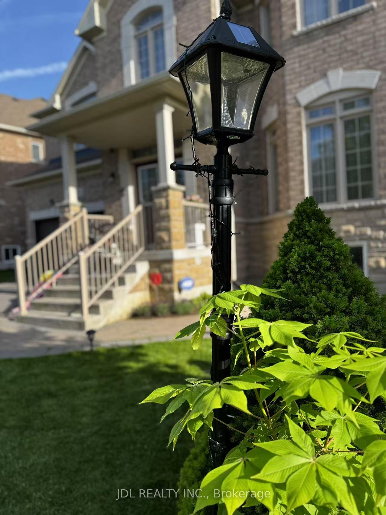 936-goring-circle-newmarket-ontario-n12937478