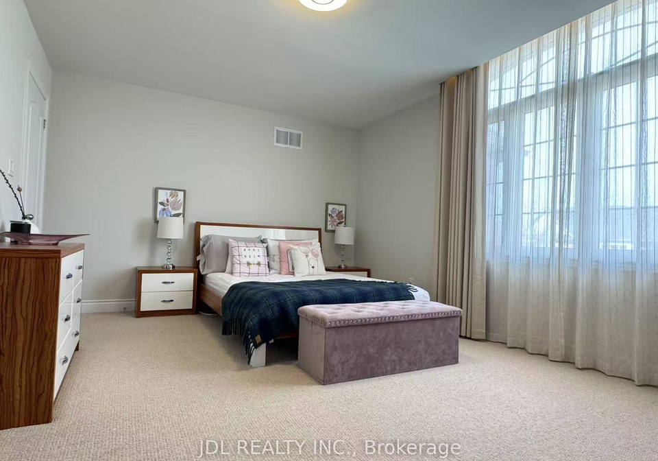 936-goring-circle-newmarket-ontario-n12937480