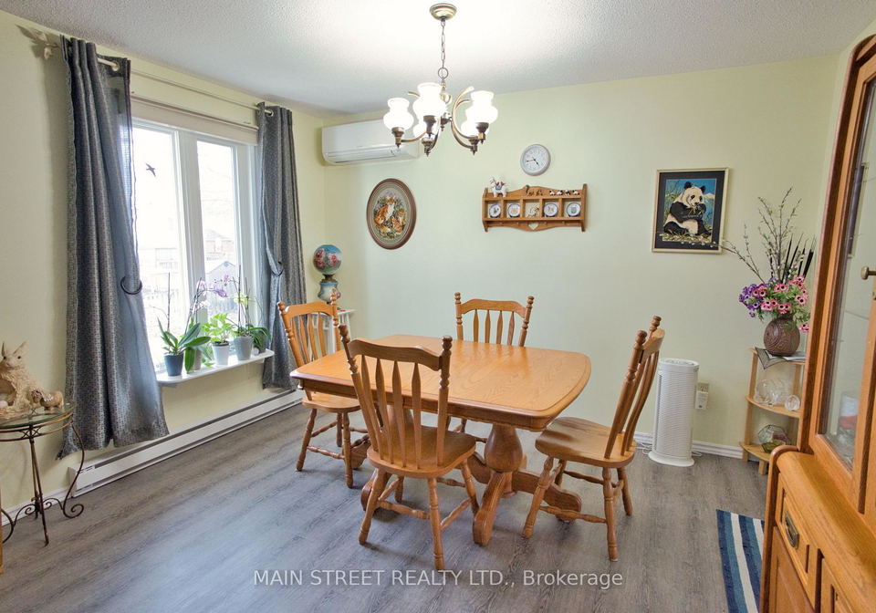 204-robinson-drive-newmarket-ontario-n12937708