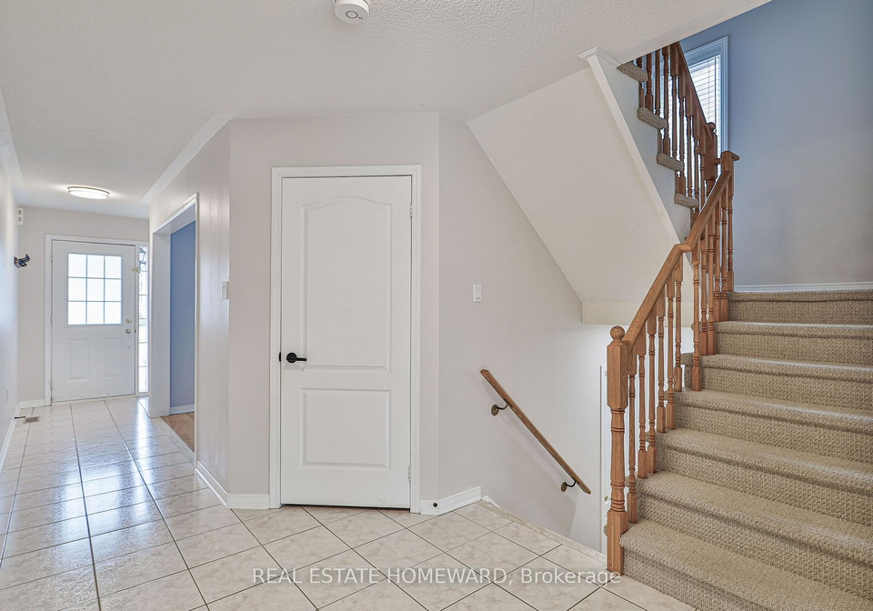 168-wainscot-avenue-newmarket-ontario-n12937910