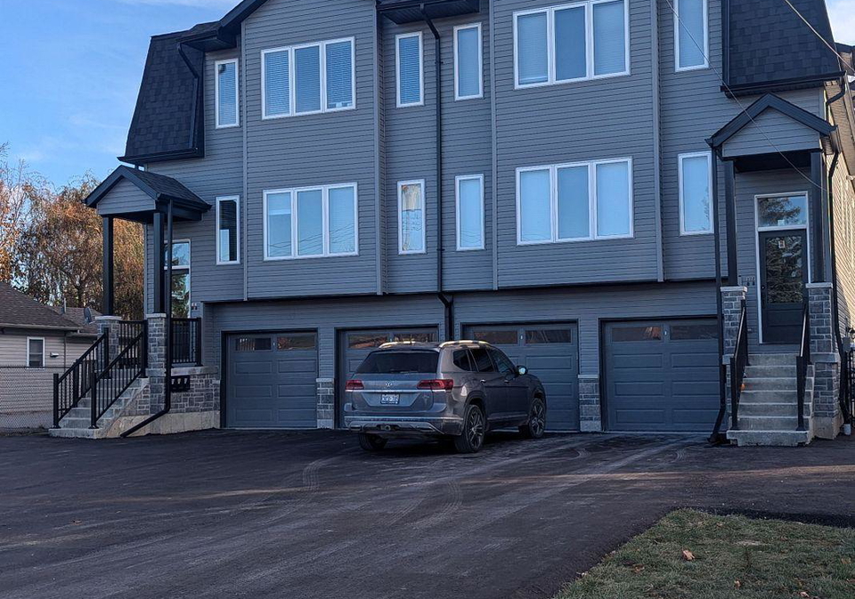 9-biscayne-boulevard-georgina-ontario-n12938482