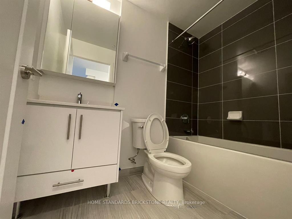 105-oneida-crescent-e-richmond-hill-ontario-n12940426