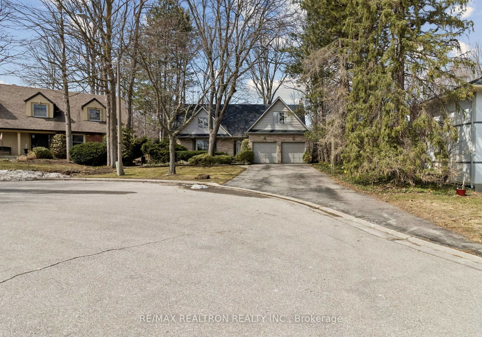 57-hemingway-crescent-markham-ontario-n12940438
