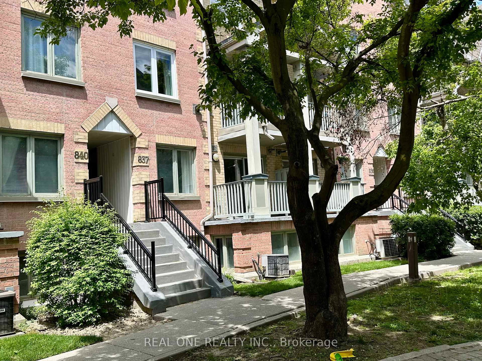 75-weldrick-road-e-richmond-hill-ontario-n12942070