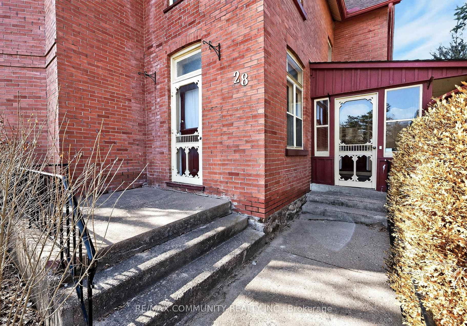 28-queen-street-innisfil-ontario-n12942472