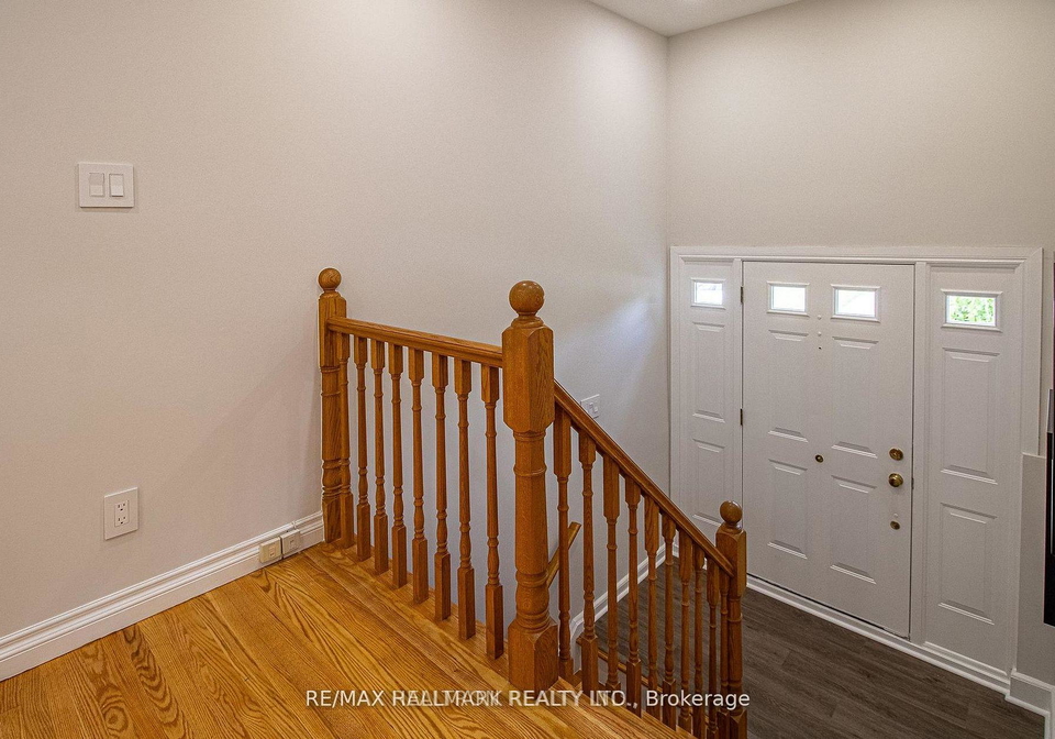 978-wildwood-drive-newmarket-ontario-n12942710