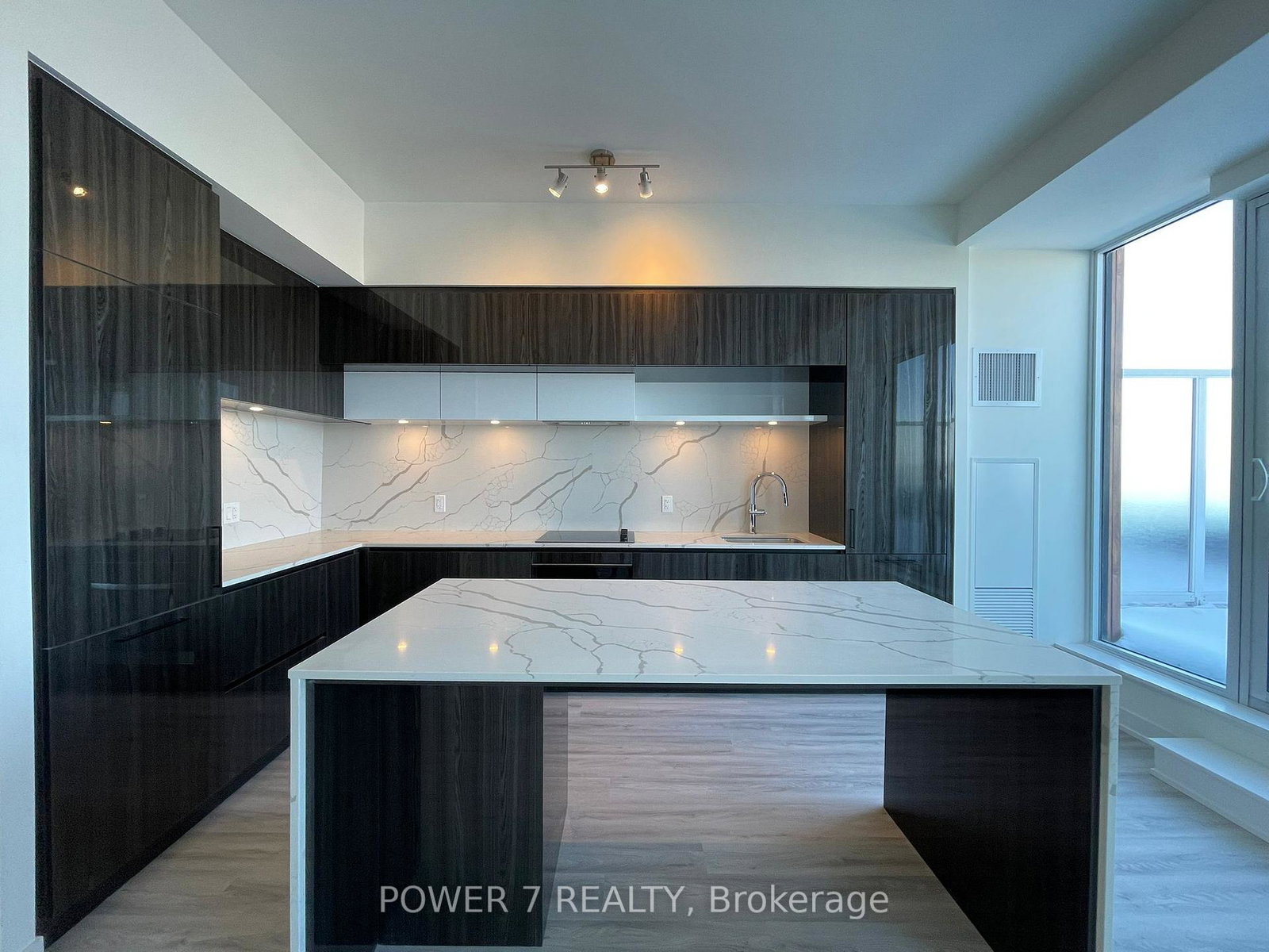 6-david-eyer-road-richmond-hill-ontario-n12942846