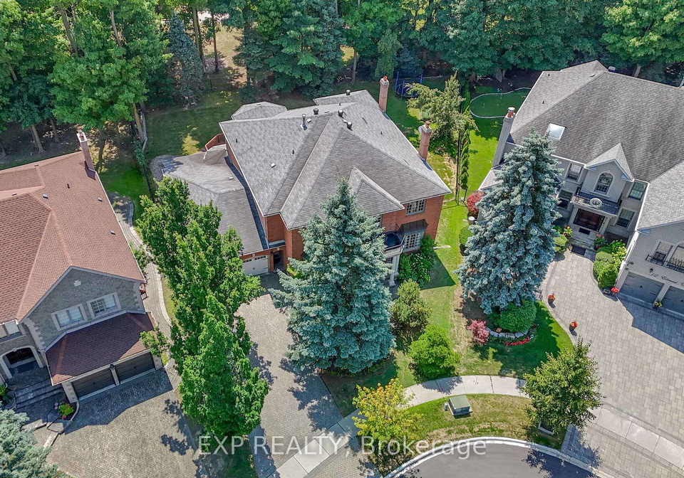 10-edmund-crescent-richmond-hill-ontario-n12944296