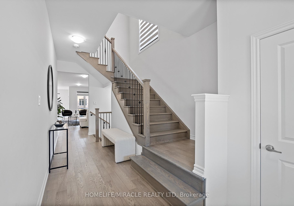 57-ferragine-crescent-bradford-west-gwillimbury-ontario-n12944860