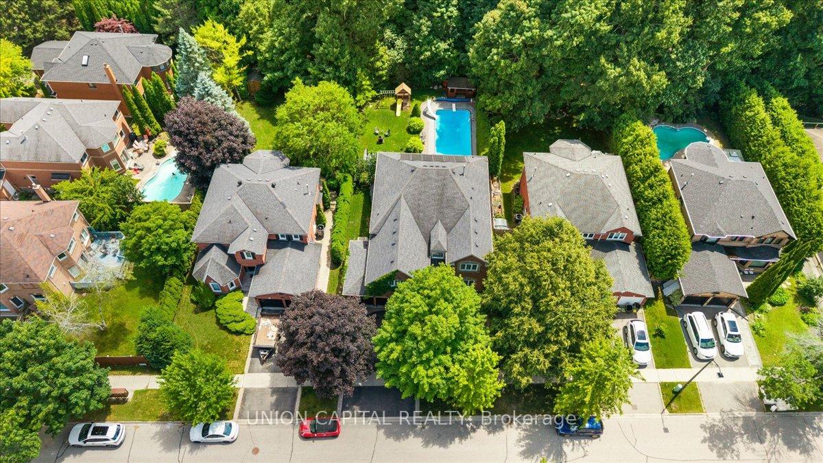 86-charing-crescent-aurora-ontario-n12945498