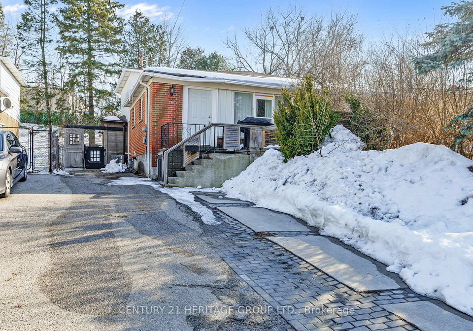 795-greenfield-crescent-newmarket-ontario-n12946302