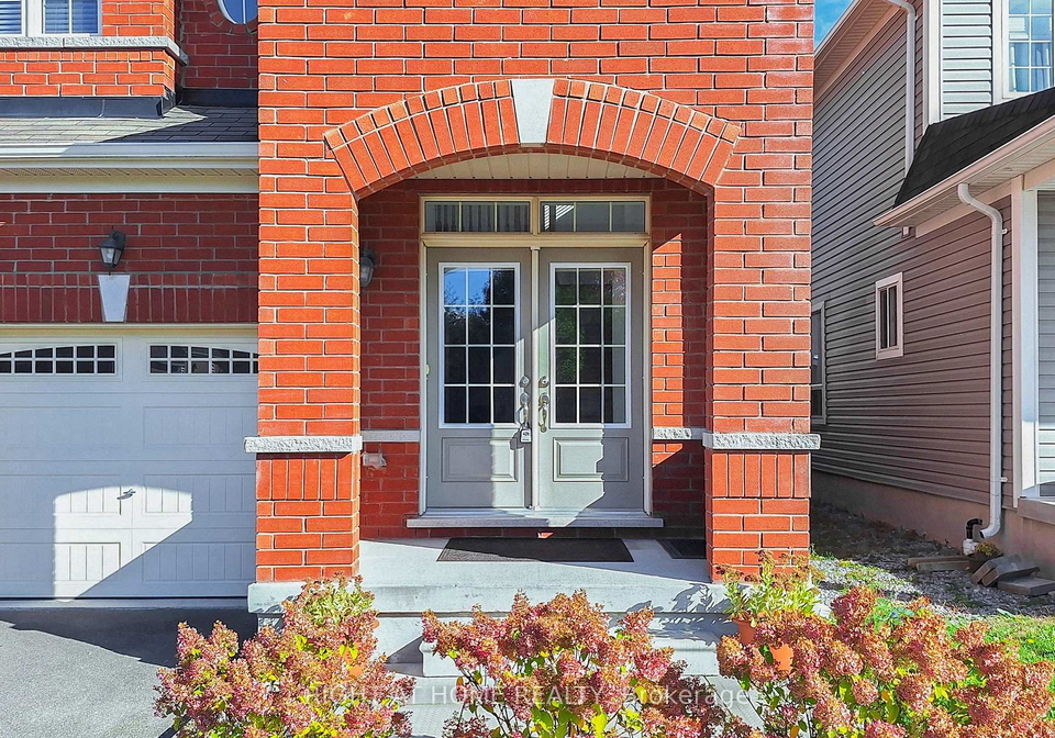 11-robert-wilson-crescent-georgina-ontario-n12948008