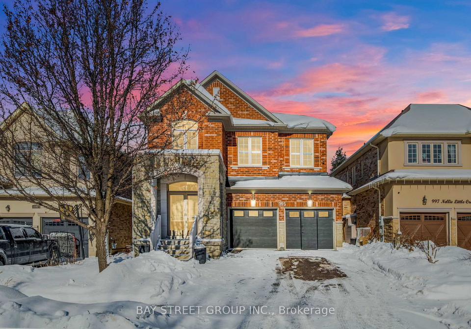 995-nellie-little-crescent-newmarket-ontario-n12948312