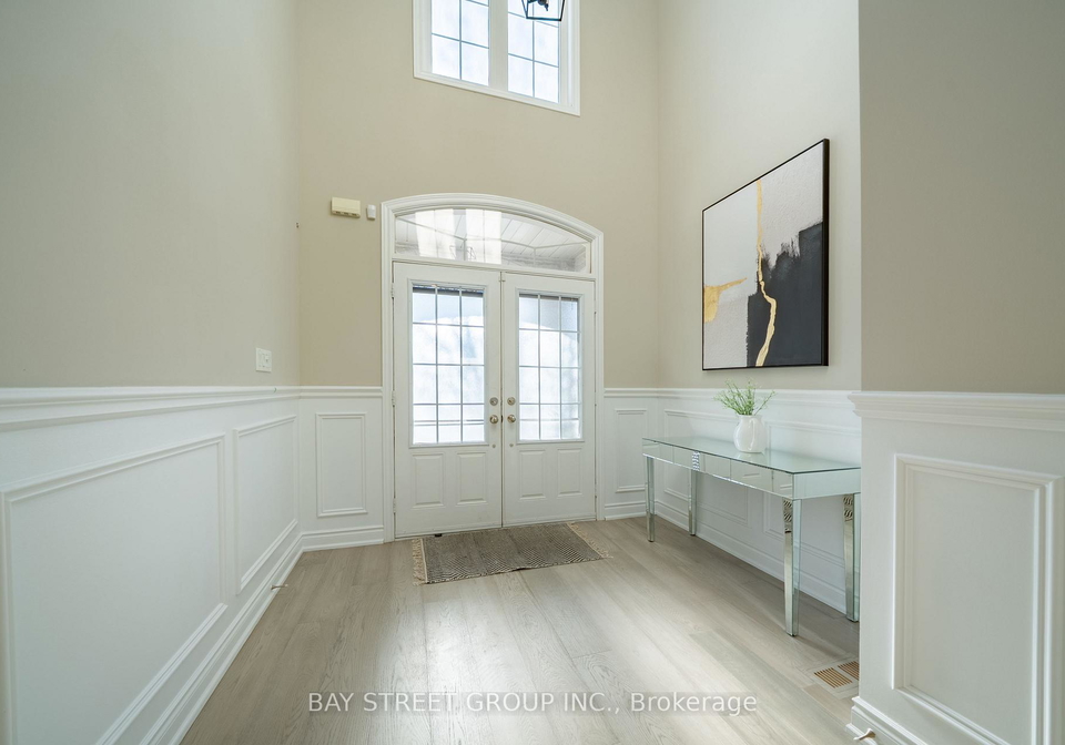995-nellie-little-crescent-newmarket-ontario-n12948312