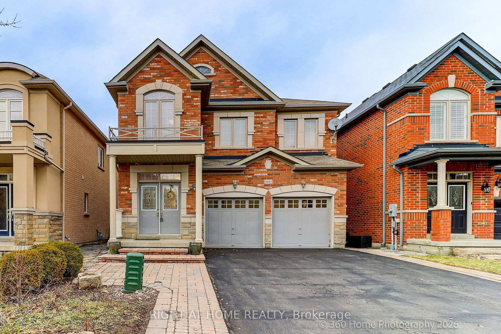 1045-bob-scott-court-newmarket-ontario-n12949200