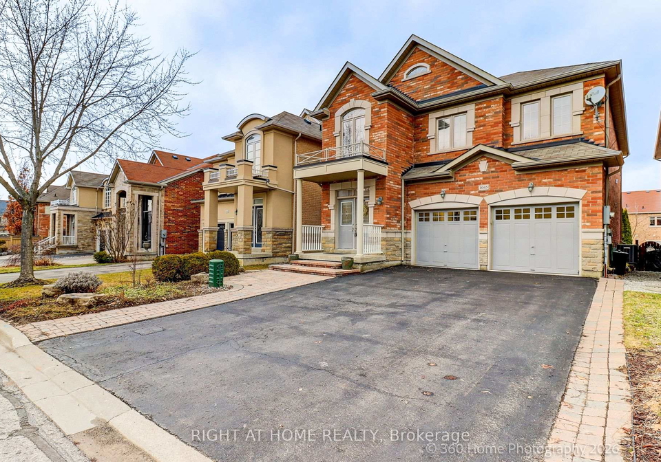 1045-bob-scott-court-newmarket-ontario-n12949200