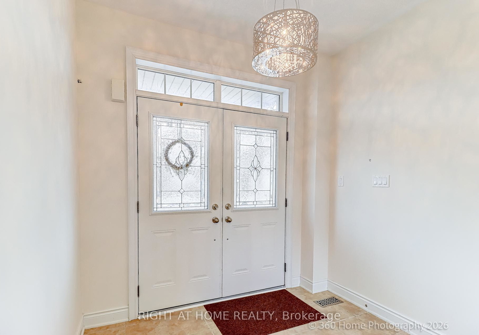 1045-bob-scott-court-newmarket-ontario-n12949200