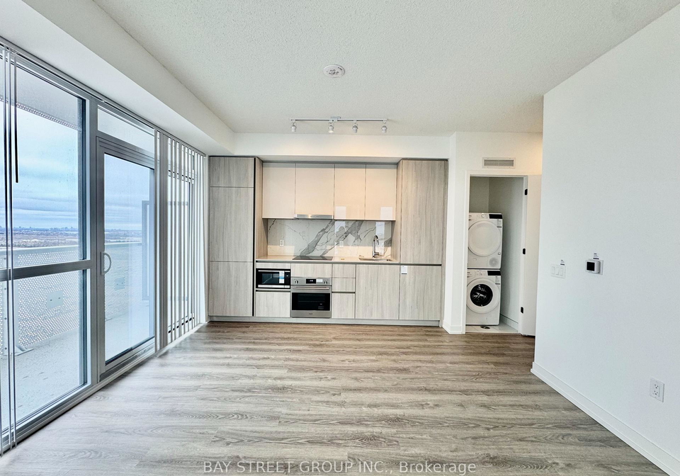 8-interchange-way-vaughan-ontario-n12949288