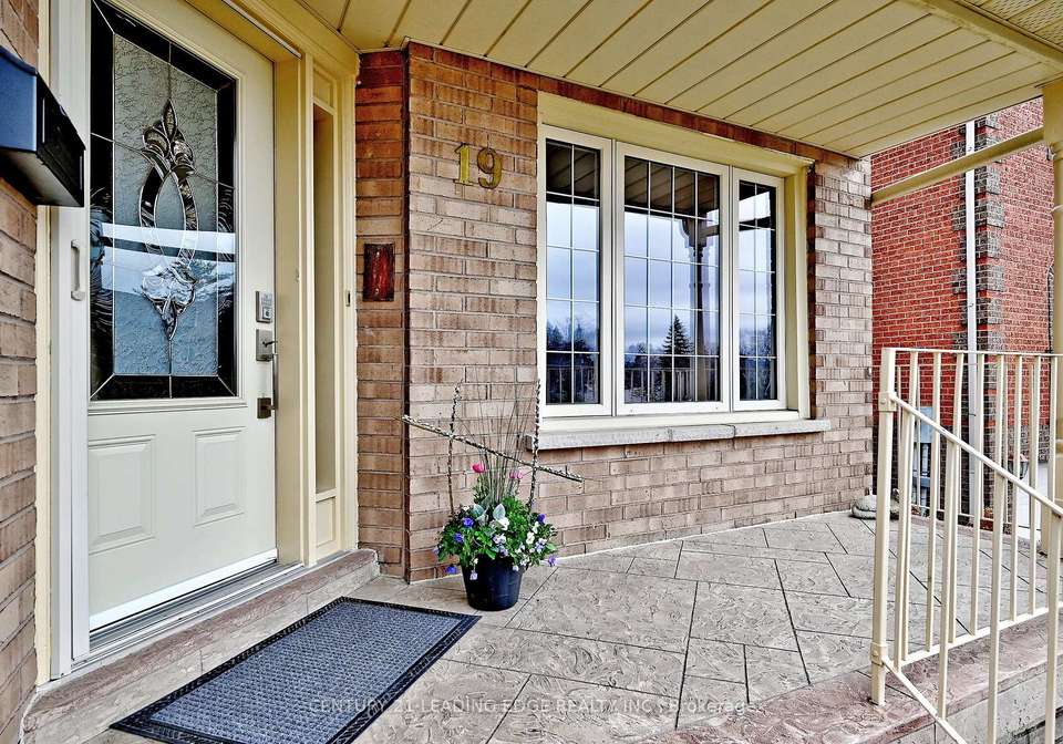 19-berkeley-court-markham-ontario-n12949348