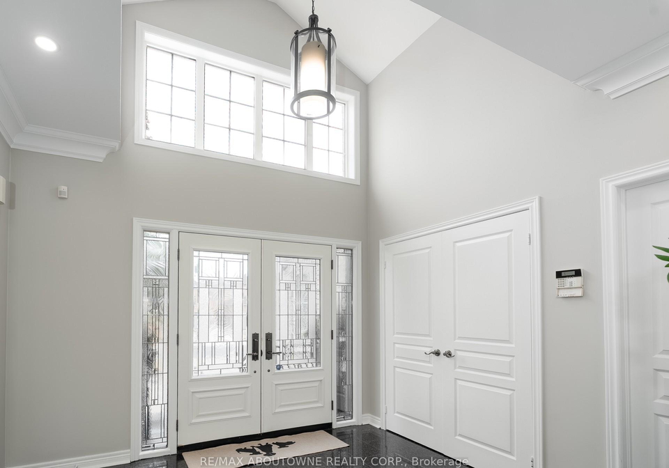 22-siderno-crescent-vaughan-ontario-n12949530