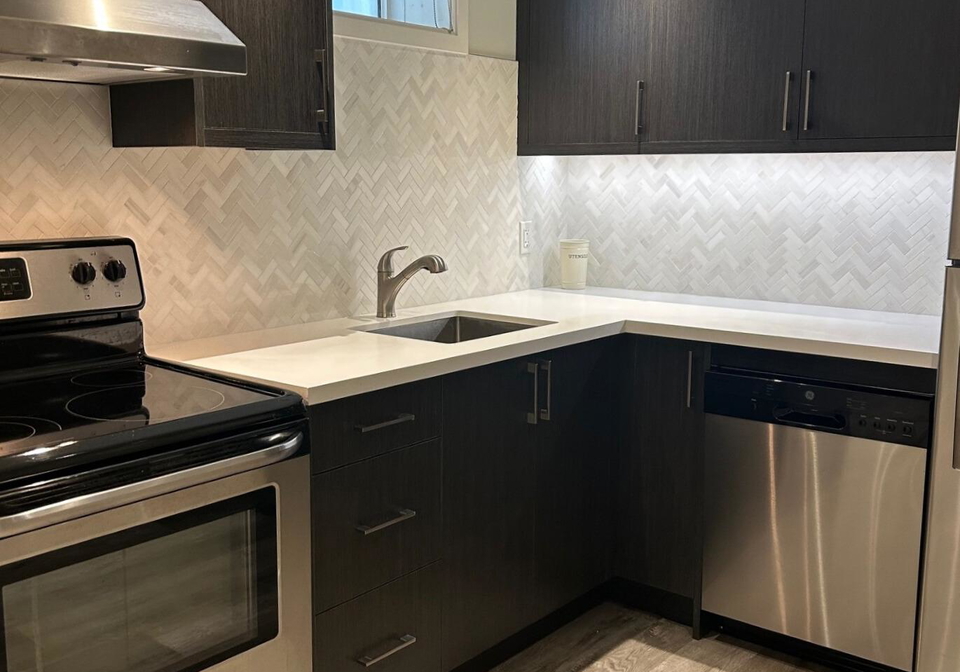 10-hopkins-crescent-bradford-west-gwillimbury-ontario-n12950404