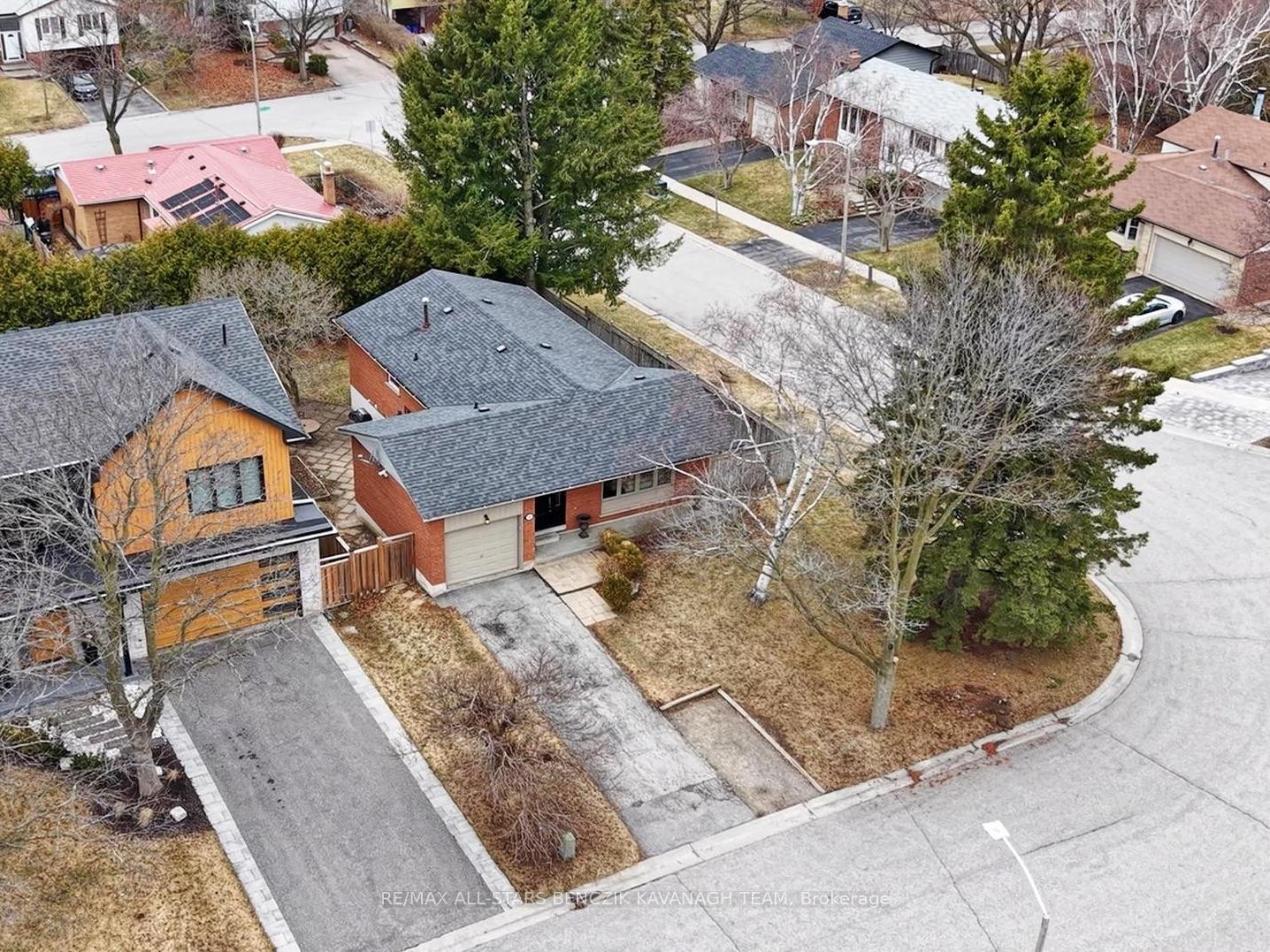 30-sir-caradoc-place-markham-ontario-n12950798