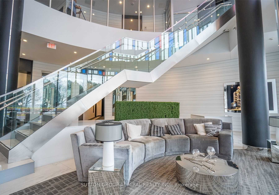 9471-yonge-street-richmond-hill-ontario-n12951396