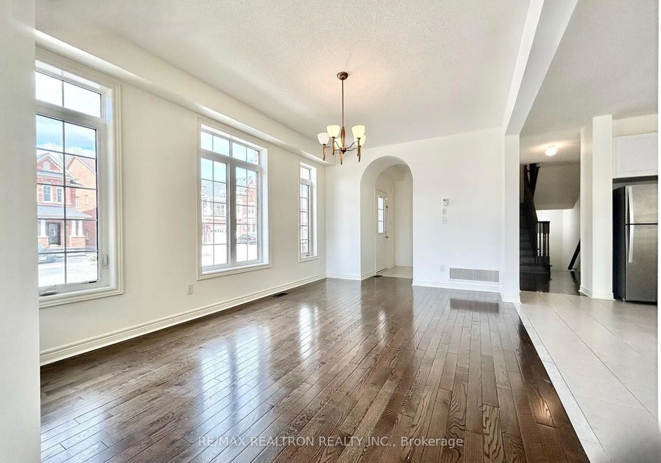 35-clarinet-lane-whitchurch-stouffville-ontario-n12952208