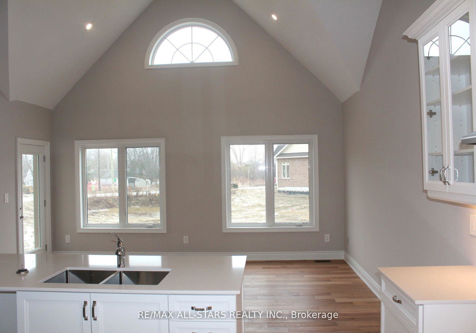 18-schortinghuis-street-georgina-ontario-n12953344