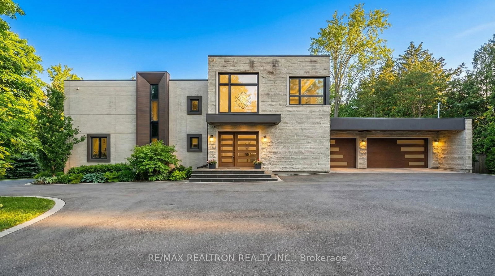 7-albion-close-markham-ontario-n12955054