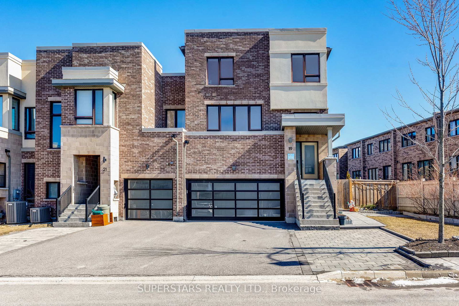 19-helliwell-crescent-richmond-hill-ontario-n12955236