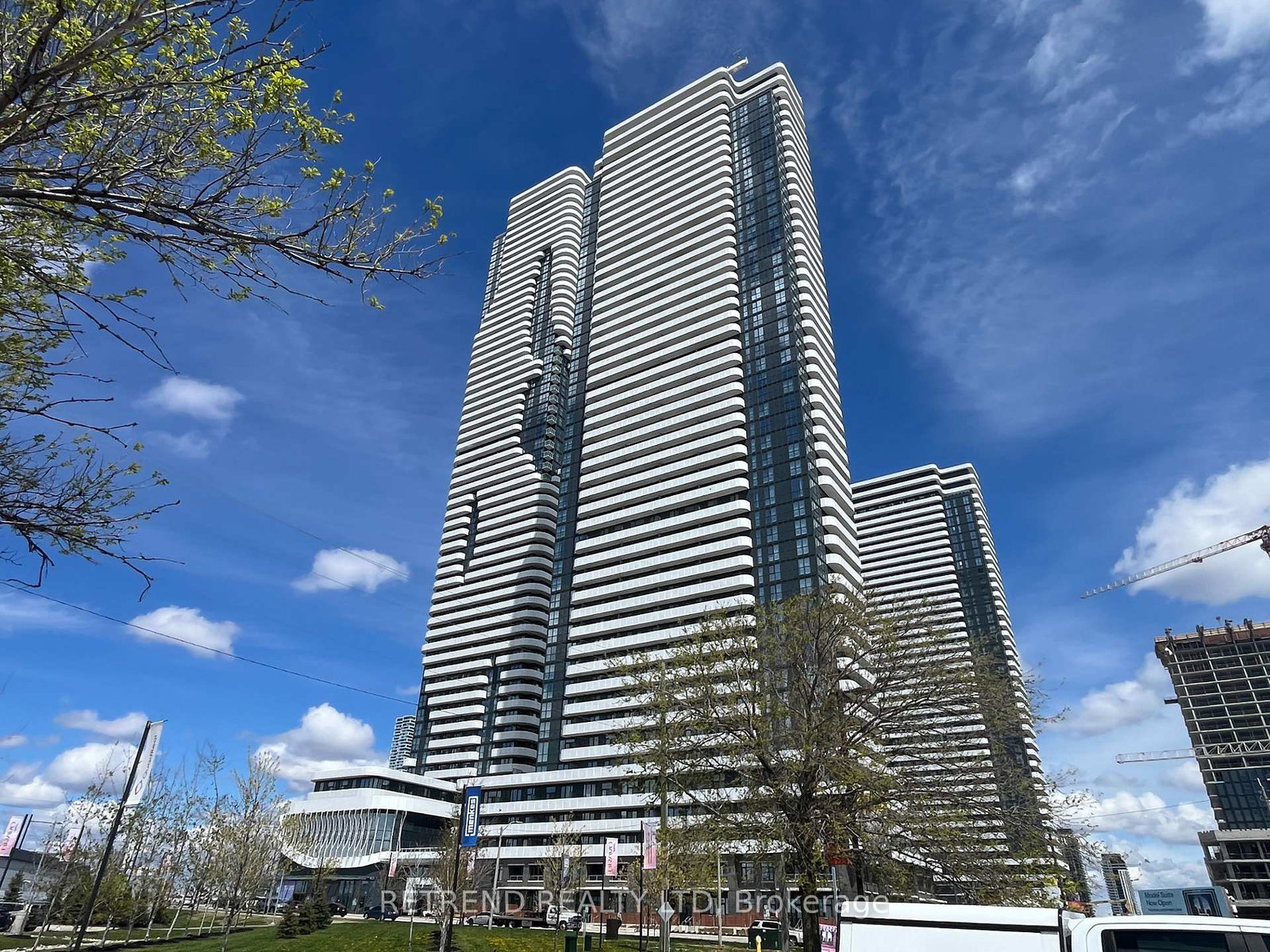 195-commerce-street-vaughan-ontario-n12955784