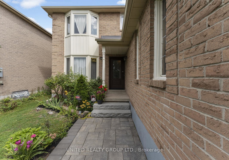 127-oconnor-crescent-richmond-hill-ontario-n12956718