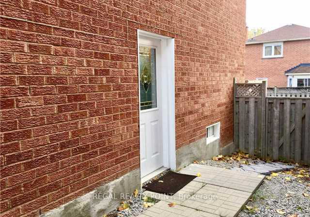 14-mandel-crescent-richmond-hill-ontario-n12957210