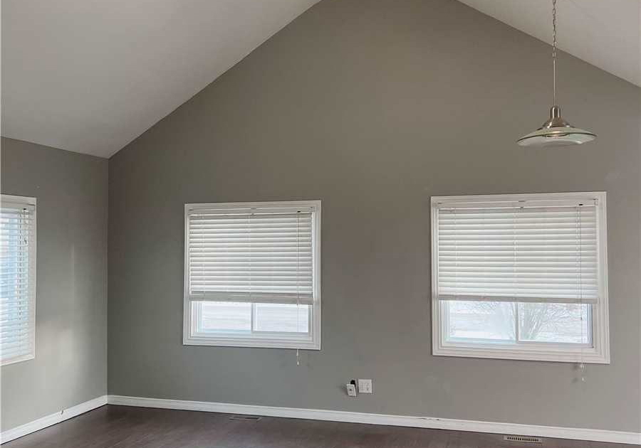 276-parkwood-avenue-georgina-ontario-n12958620