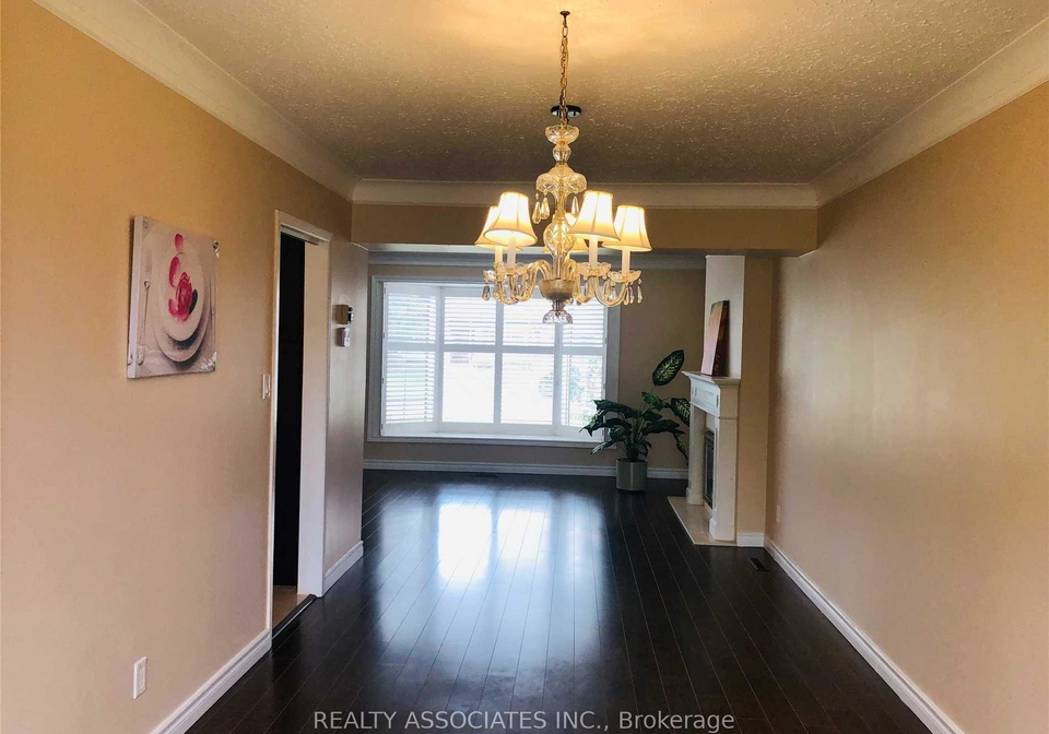 32-almond-avenue-markham-ontario-n12959152