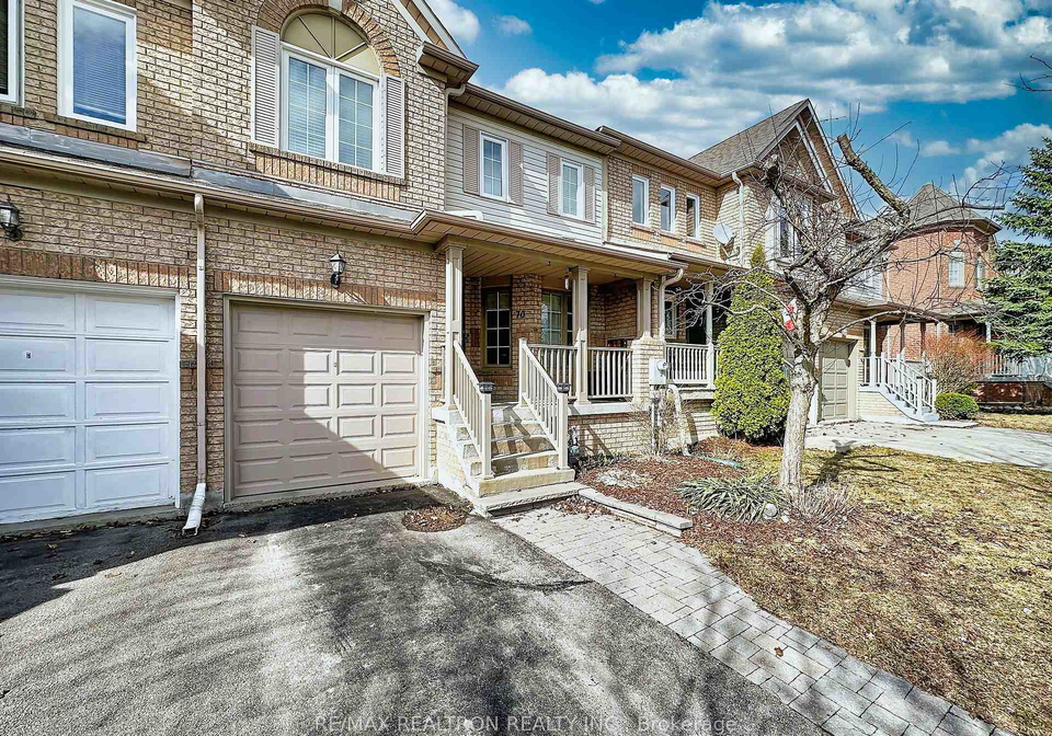 70-bowler-street-aurora-ontario-n12959630