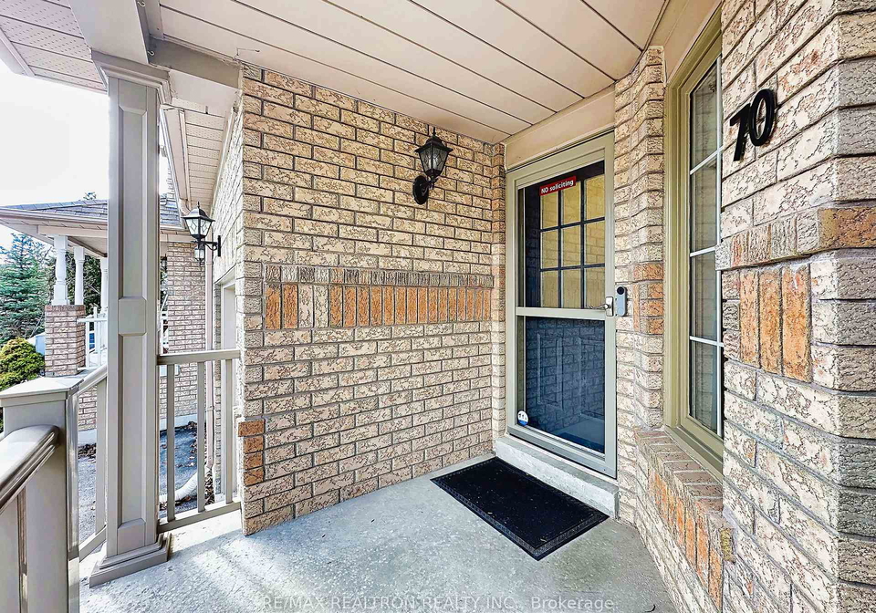 70-bowler-street-aurora-ontario-n12959630