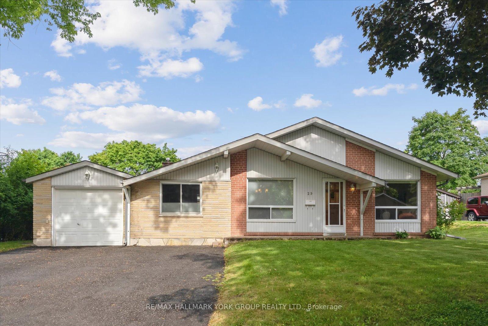 29-seaton-drive-aurora-ontario-n12959880