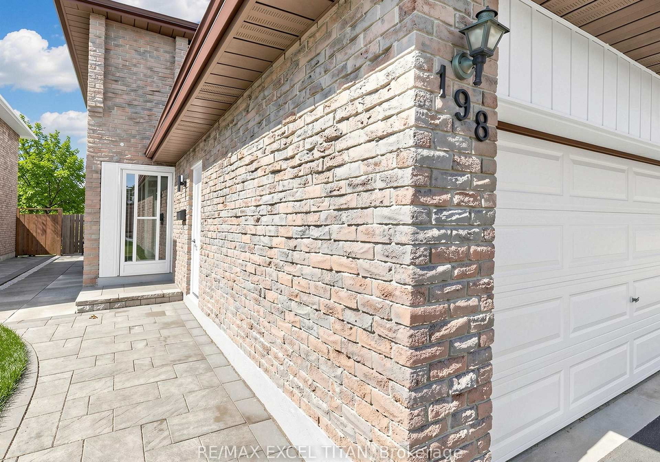 198-risebrough-circuit-markham-ontario-n12960318