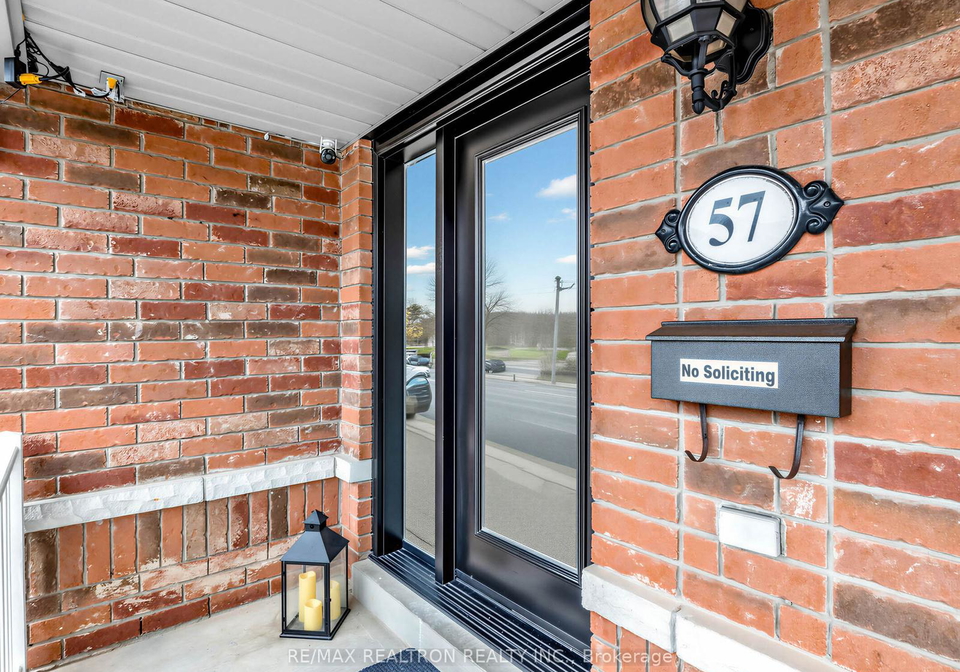 57-skipton-trail-aurora-ontario-n12960638
